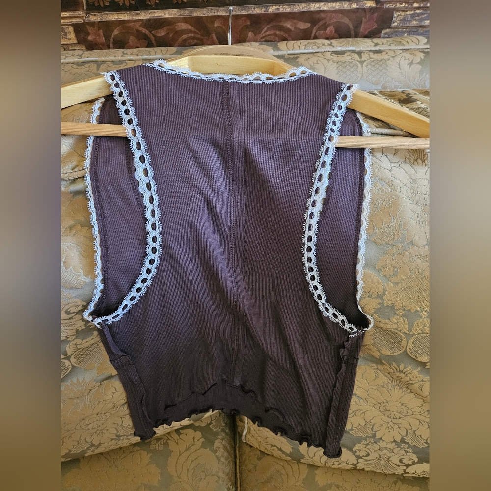 NWOT Out From Under Brown Tank Top with White Lace Trim - Picture 2 of 10